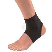 Slika Mueller neoprenska manšeta za gleženj - črna, 1 manšeta