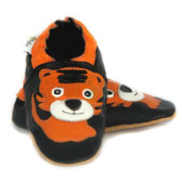 Slika Usnjeni otroški copatki z vzorcem - levček