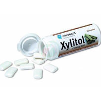 Slika Xylitol varovalni žvečilni gumi s 100 % xylitola z okusom cimeta, 30 žvečilnih gumijev