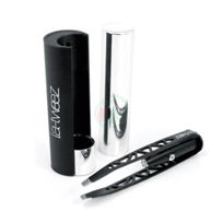 Slika La-Tweez Swarovski pinceta z led lučko, 1 pinceta