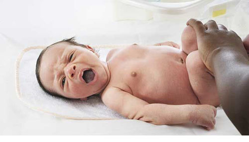 DOJENČKI IN BOLEČINE V TREBUHU, DRISKA IN BRUHANJE